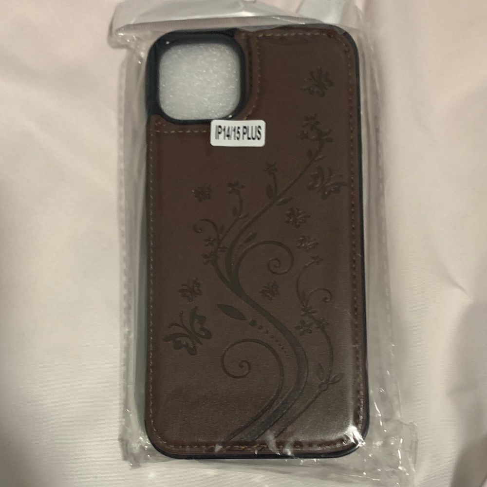Elegant Brown Floral Phone Case for iPhone 14/15 Plus
